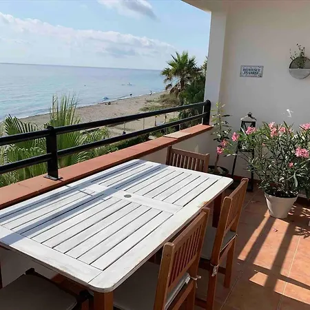 Appartement Spacieux Avec Vue Sur La Mer A 150 M² Piscine